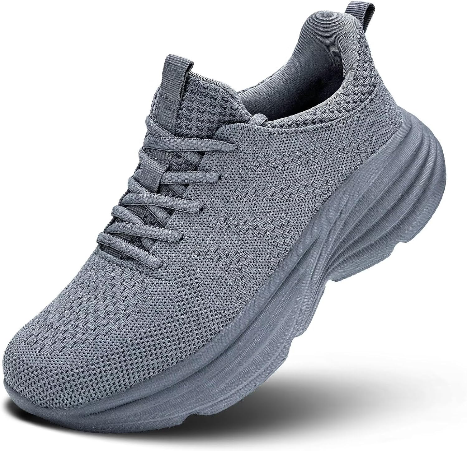 This image helps readers quickly judge the design, shape, and style of the shoe at a glance.