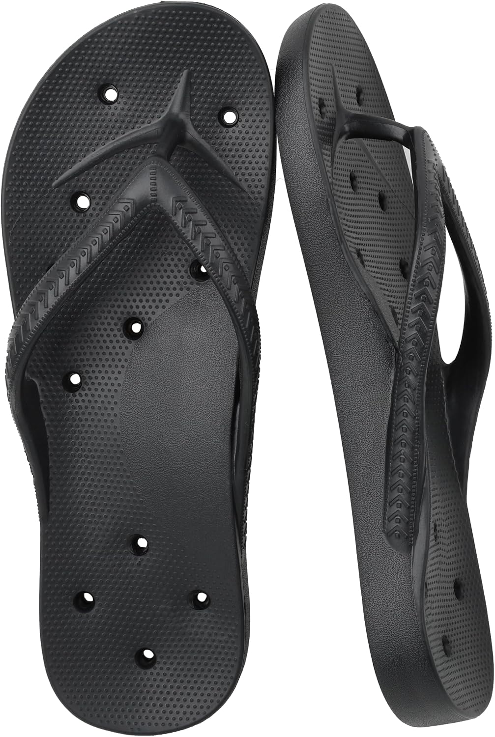 Highlights the core silhouette, lightweight build, and everyday versatility of the shower shoe.