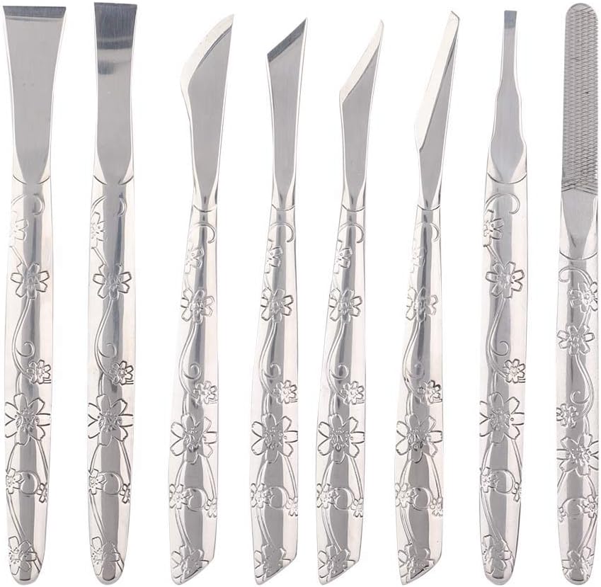 Useful for explaining that the set includes multiple tool shapes for different foot-care needs.