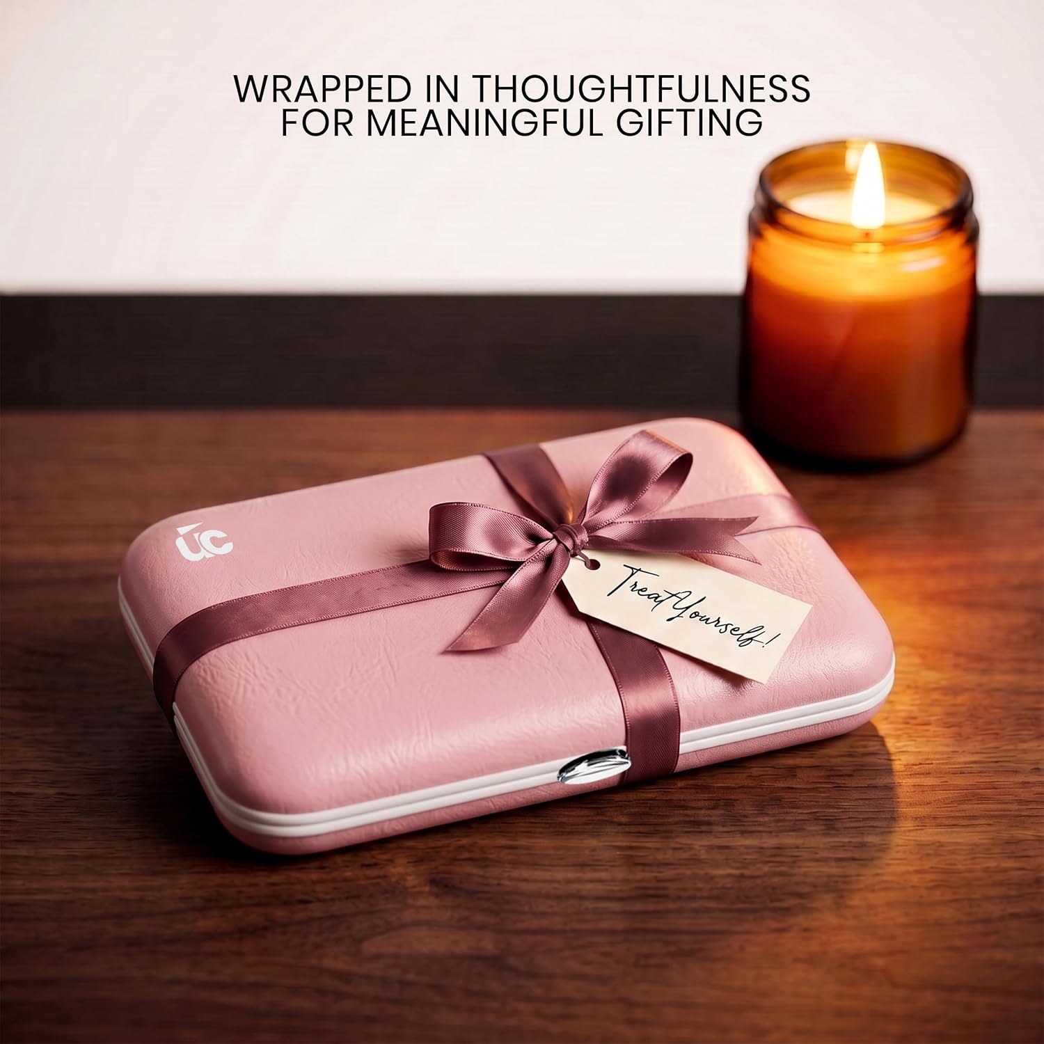Reinforces the sleek look, portability, and value proposition of the manicure set.